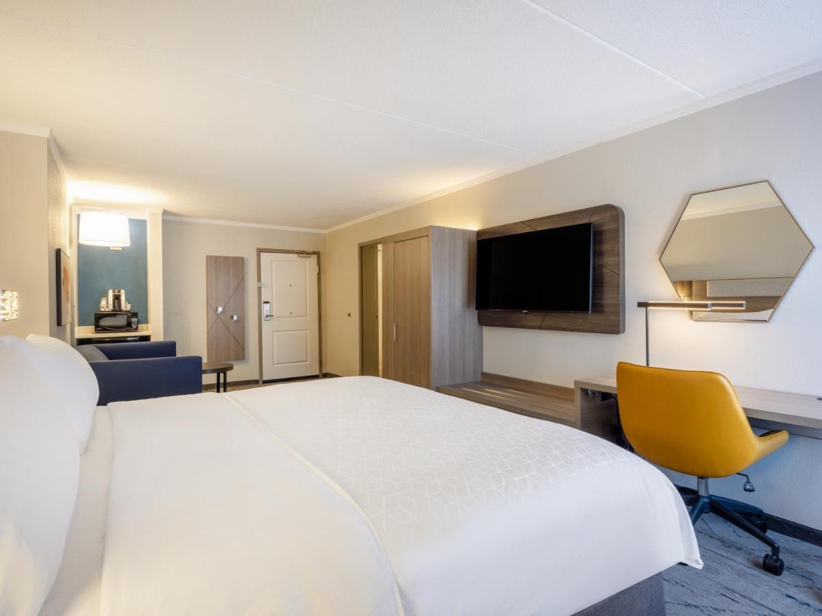 Holiday Inn Express & Suites Greensboro - I-40 Atwendover By Ihg Экстерьер фото
