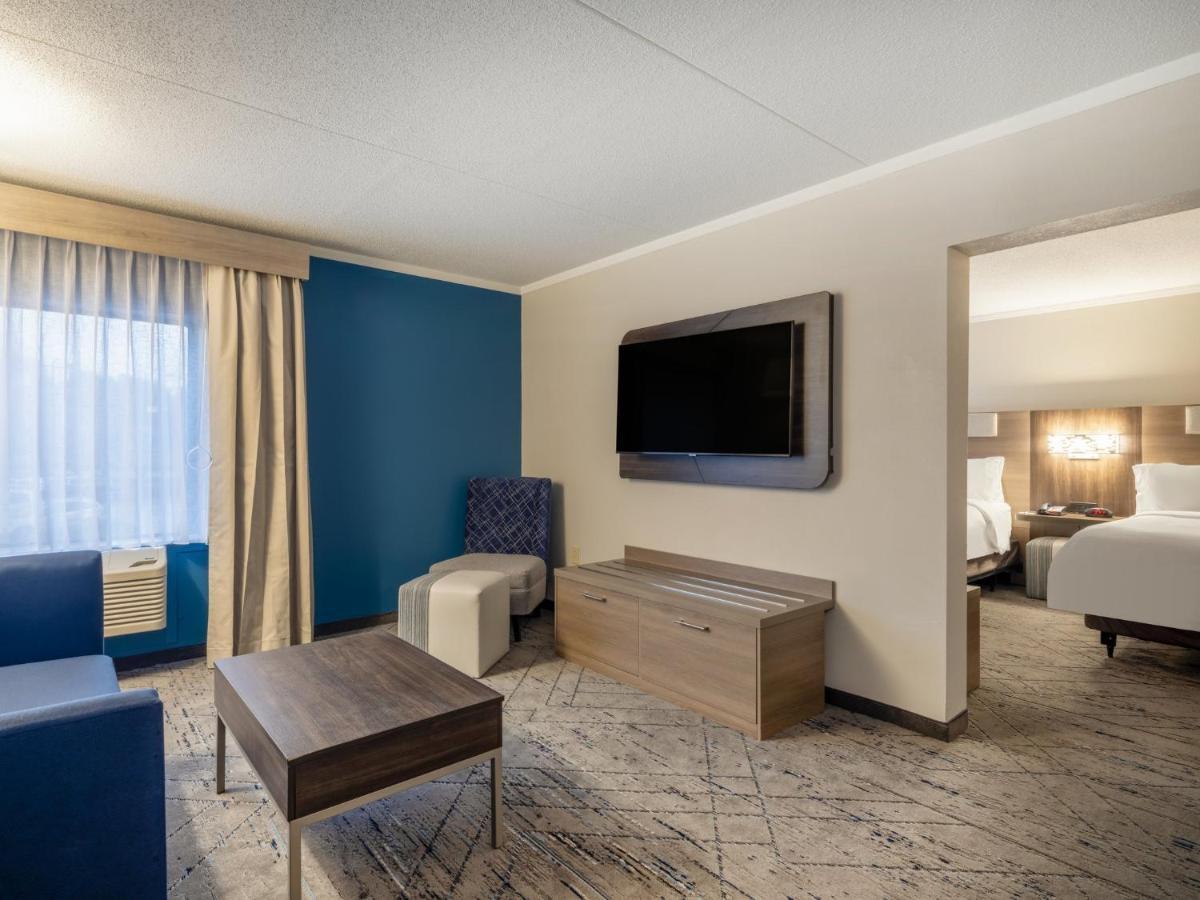 Holiday Inn Express & Suites Greensboro - I-40 Atwendover By Ihg Экстерьер фото